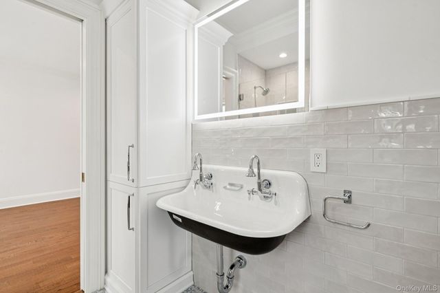 133 Newmarket Road, Garden City, NY 11530