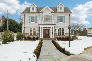 133 Newmarket Road, Garden City, NY 11530