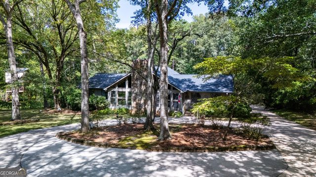 4004 White Oak Lane, Lagrange, GA 30240