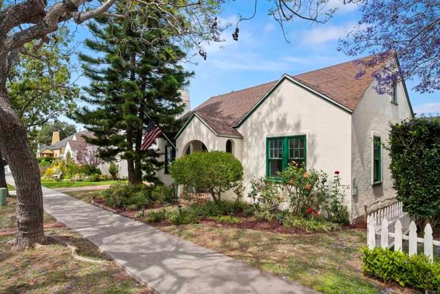 1011 Flora Avenue, Coronado, CA 92118