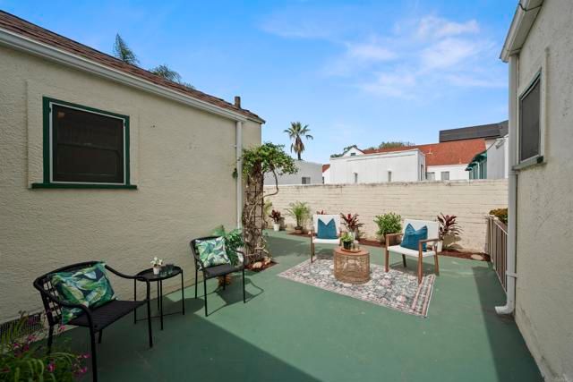 1011 Flora Avenue, Coronado, CA 92118