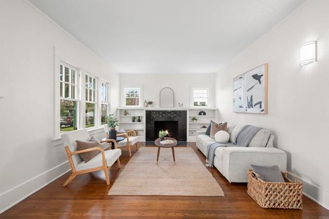 1011 Flora Avenue, Coronado, CA 92118