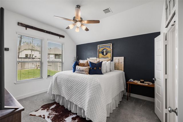 122 Hidden Peak Drive, Montgomery, TX 77316