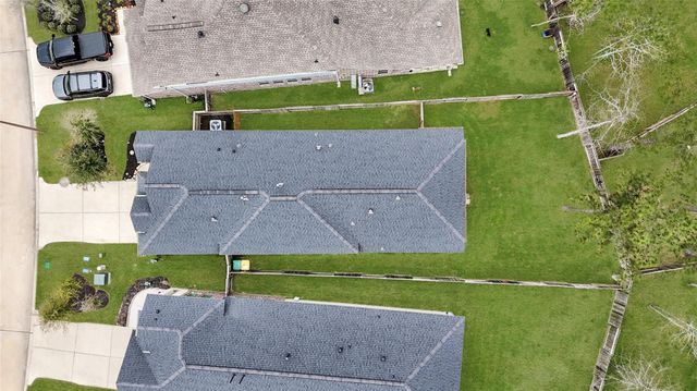 122 Hidden Peak Drive, Montgomery, TX 77316