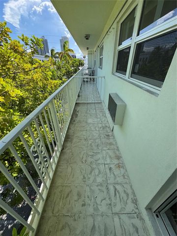 524 Washington Avenue 311, Miami Beach, FL 33139