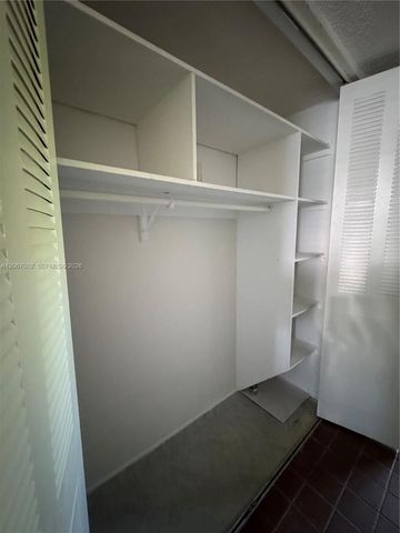 524 Washington Avenue 311, Miami Beach, FL 33139