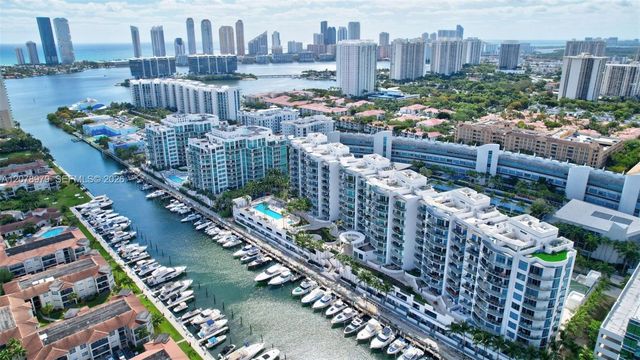 3029 NE 188th Street 1021, Aventura, FL 33180
