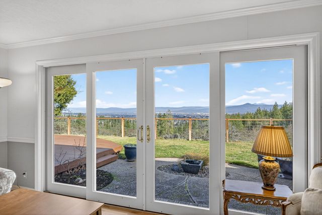 1000 Hill Street, Jacksonville, OR 97530