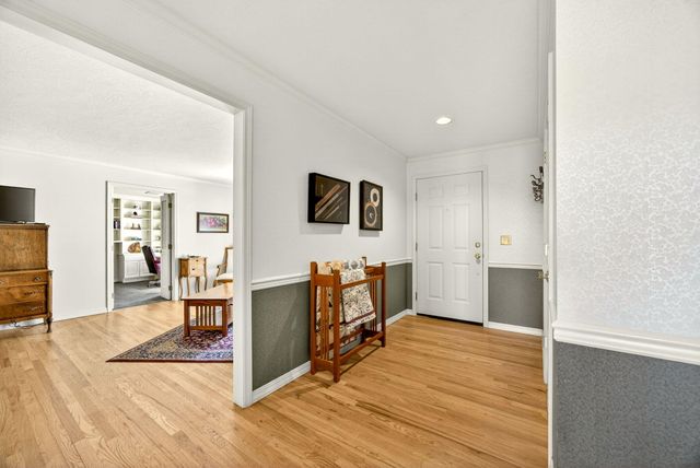 1000 Hill Street, Jacksonville, OR 97530