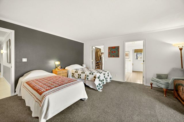 1000 Hill Street, Jacksonville, OR 97530