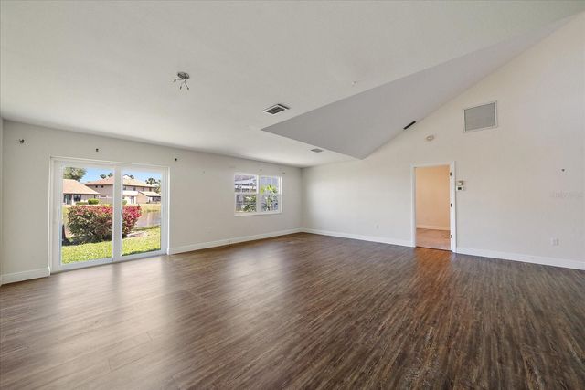 3527 52ND AVENUE W, Bradenton, FL 34210