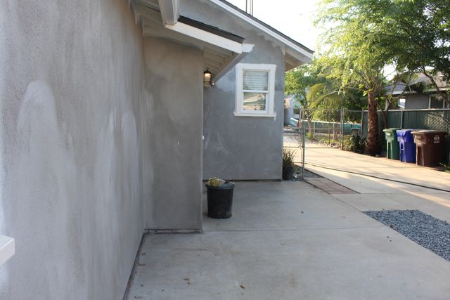 307 N Orange Avenue, Exeter, CA 93221