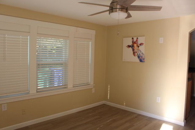 307 N Orange Avenue, Exeter, CA 93221