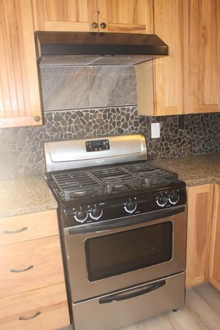 307 N Orange Avenue, Exeter, CA 93221