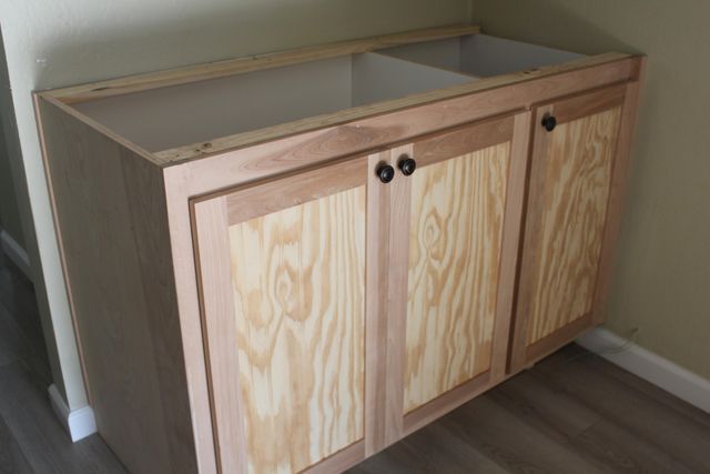 307 N Orange Avenue, Exeter, CA 93221