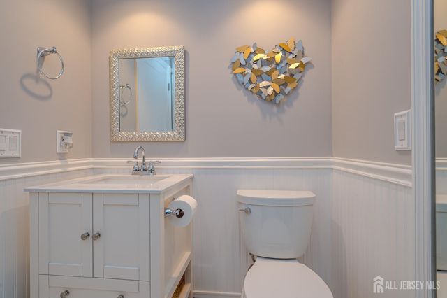 2 Truro Drive A, Monroe, NJ 08831