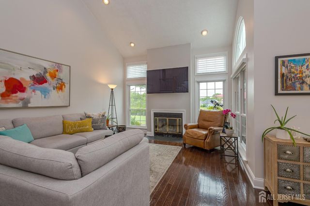 2 Truro Drive A, Monroe, NJ 08831