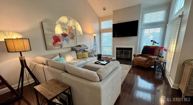 2 Truro Drive A, Monroe, NJ 08831