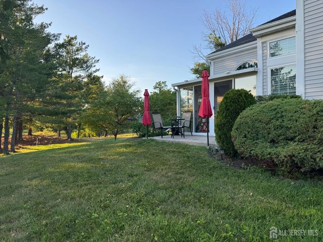 2 Truro Drive A, Monroe, NJ 08831