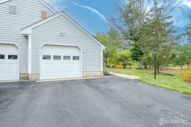 2 Truro Drive A, Monroe, NJ 08831