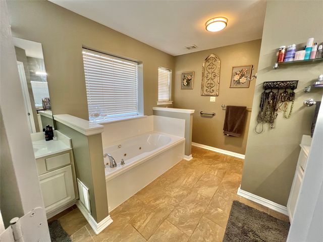 19430 Sara Lane, Flint, TX 75762