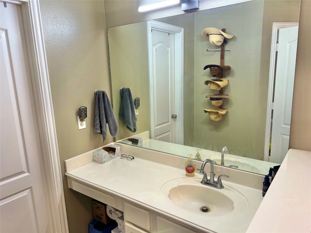 19430 Sara Lane, Flint, TX 75762