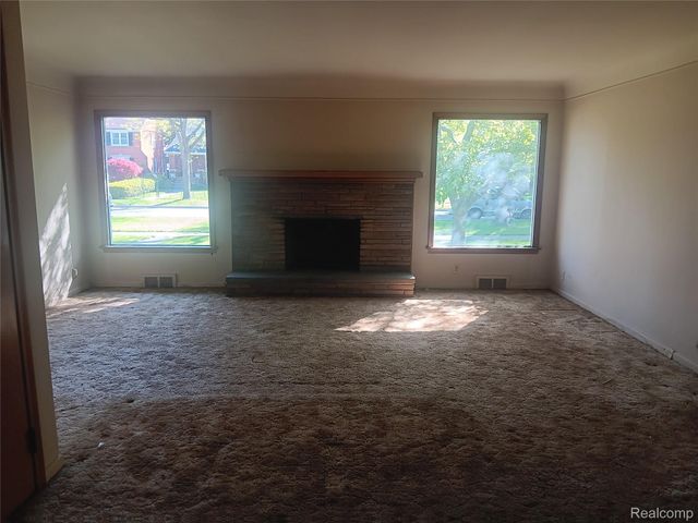 967 Washington Road, Grosse Pointe, MI 48230