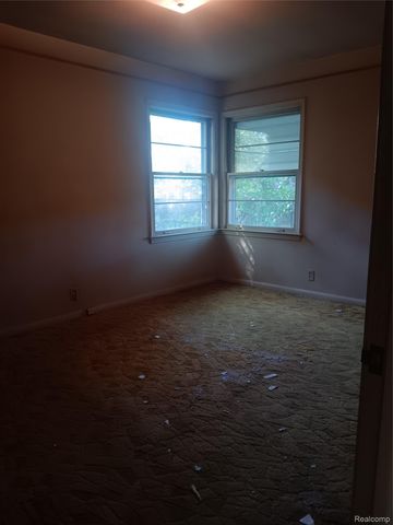 967 Washington Road, Grosse Pointe, MI 48230