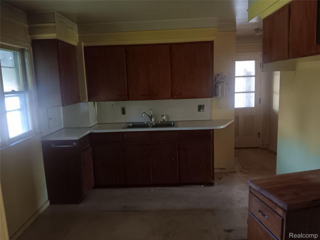 967 Washington Road, Grosse Pointe, MI 48230