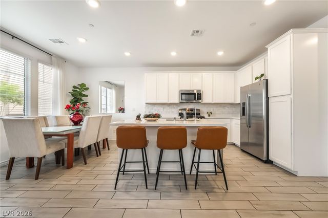 328 Owens Peak Drive, Henderson, NV 89015