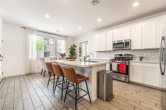 328 Owens Peak Drive, Henderson, NV 89015