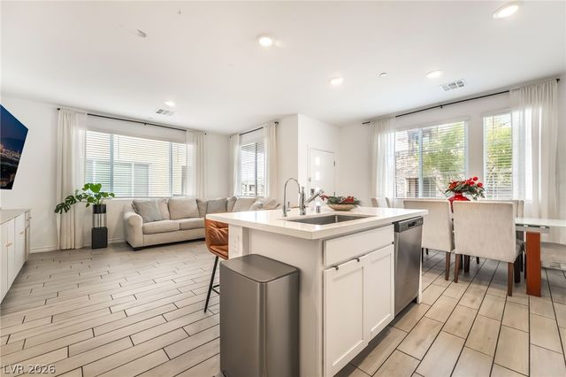 328 Owens Peak Drive, Henderson, NV 89015