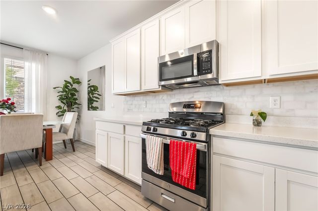 328 Owens Peak Drive, Henderson, NV 89015