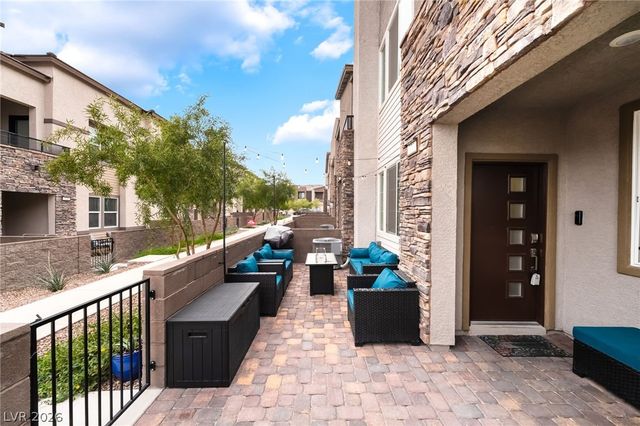 328 Owens Peak Drive, Henderson, NV 89015