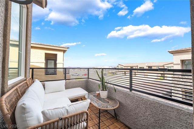 328 Owens Peak Drive, Henderson, NV 89015