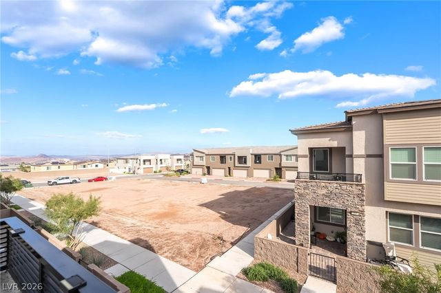 328 Owens Peak Drive, Henderson, NV 89015