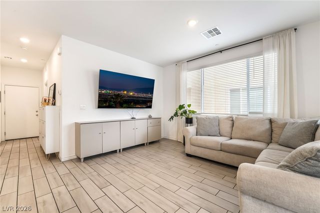 328 Owens Peak Drive, Henderson, NV 89015