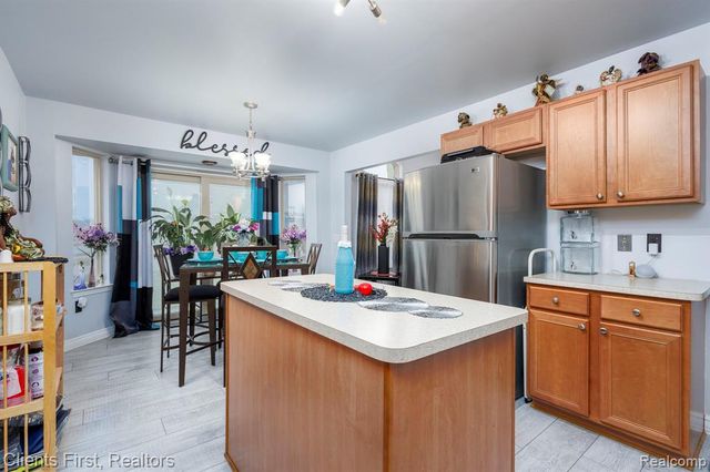 21271 Little River Boulevard, Clinton Township, MI 48036