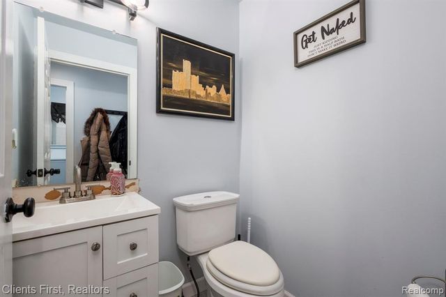 21271 Little River Boulevard, Clinton Township, MI 48036