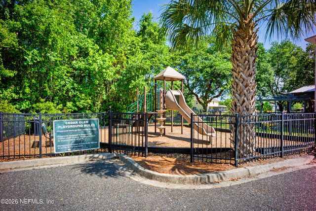 4003 CEDAR BLUFF Lane, Jacksonville, FL 32226