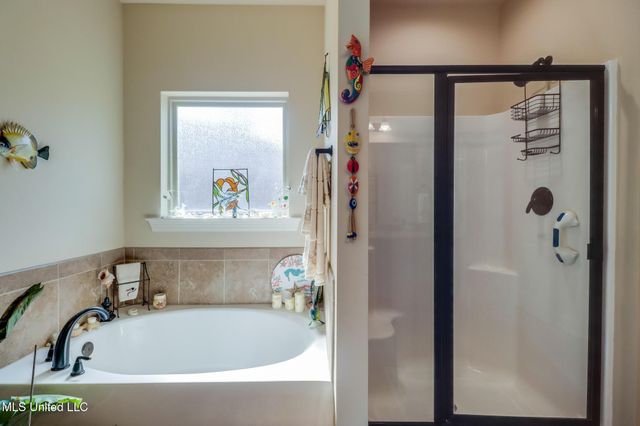 7559 Alex Court, Ocean Springs, MS 39564