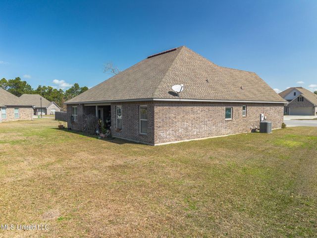 7559 Alex Court, Ocean Springs, MS 39564