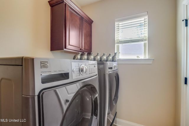 7559 Alex Court, Ocean Springs, MS 39564