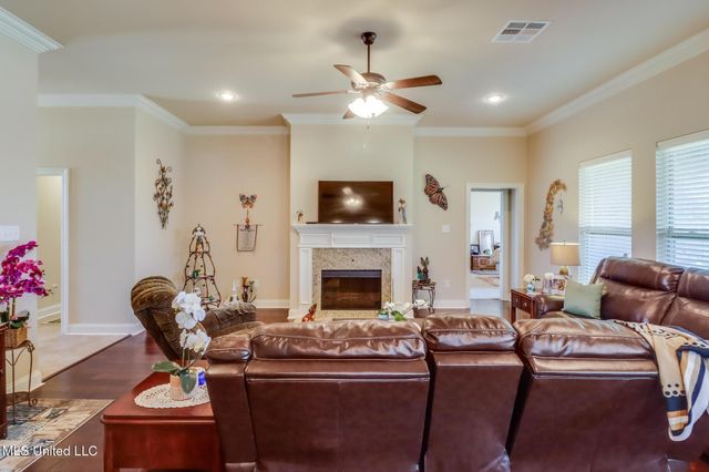 7559 Alex Court, Ocean Springs, MS 39564