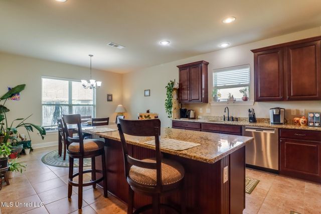 7559 Alex Court, Ocean Springs, MS 39564