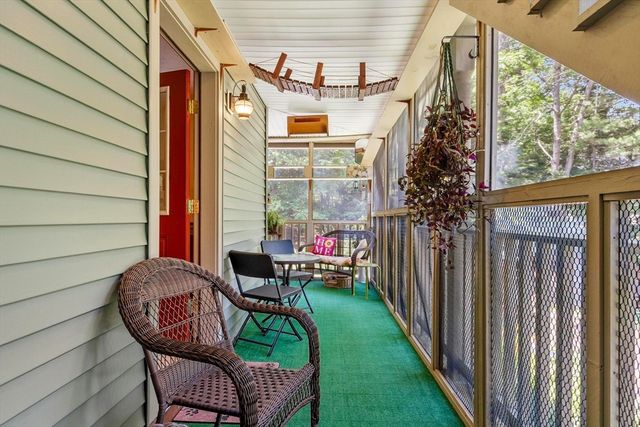 41 Penobscott Ave, Hubbardston, MA 01452