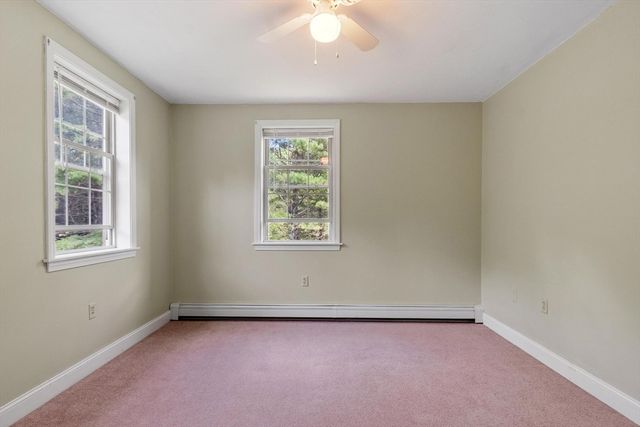 41 Penobscott Ave, Hubbardston, MA 01452