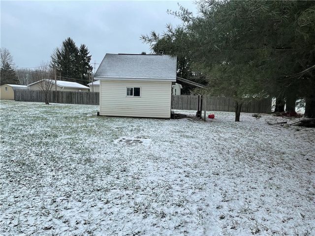 12210 Forest Drive, Shenango, PA 16424