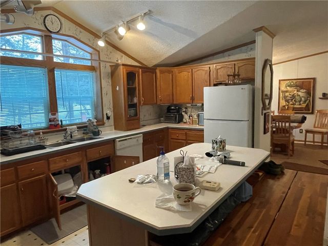 12210 Forest Drive, Shenango, PA 16424