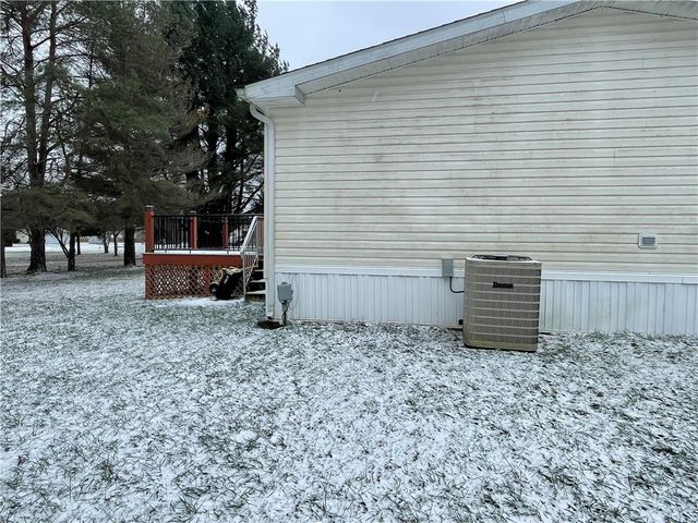 12210 Forest Drive, Shenango, PA 16424